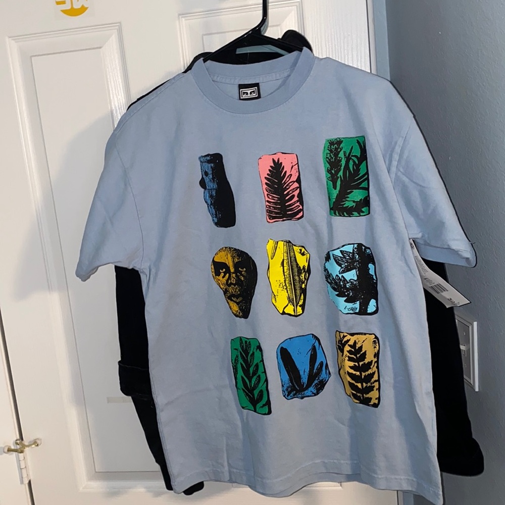 Obey shirt NWT